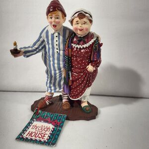 #27 Dept 56 All Through The House - Mama in Her Kerchief, Papa in His Cap